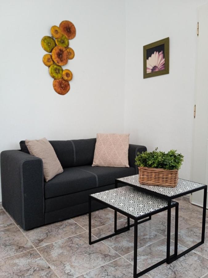 Finca El Gaudi, Casita Catharina L'Ampolla Esterno foto